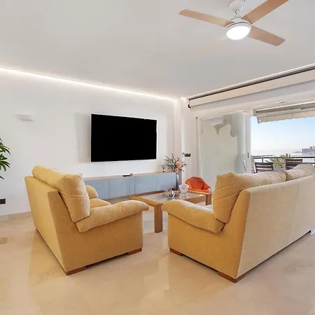 شقة Luxury In Puerto Marina