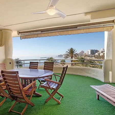 Luxury In Puerto Marina 아파트 베날마데나코스타